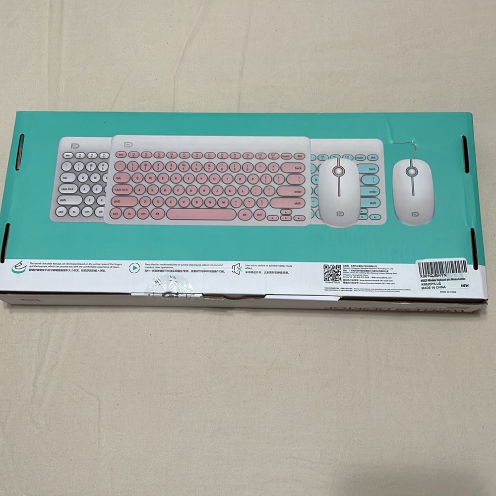 Wireless Computer Keyboard and Mouse Set - Picture 2 of 4